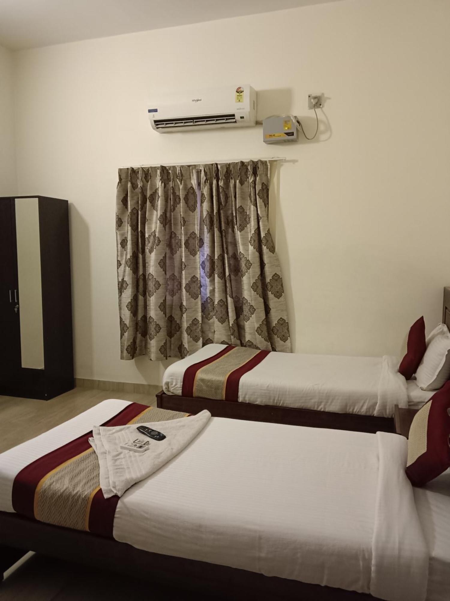 Iris Comfort Inn Čennai Exteriér fotografie