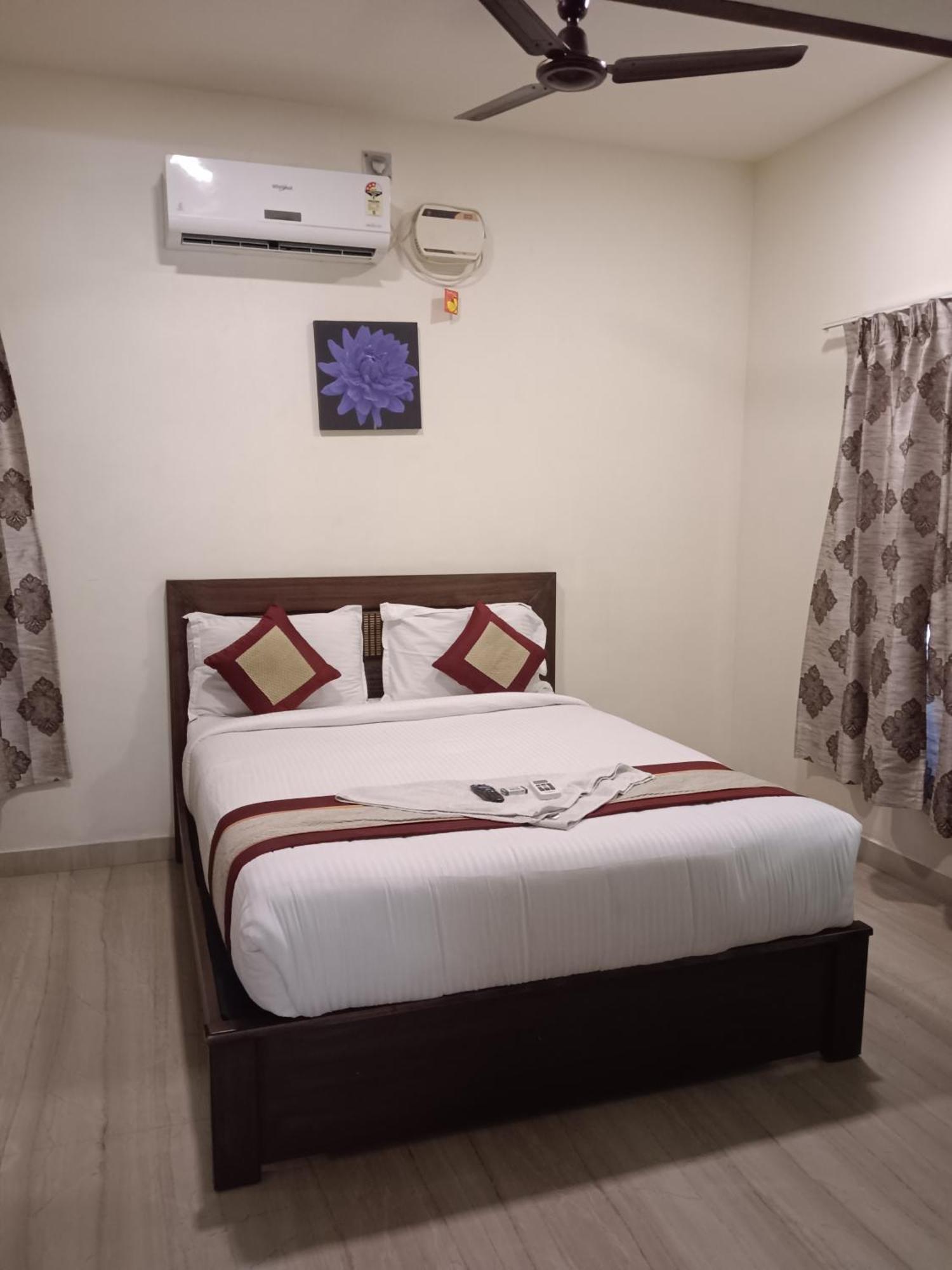Iris Comfort Inn Čennai Exteriér fotografie